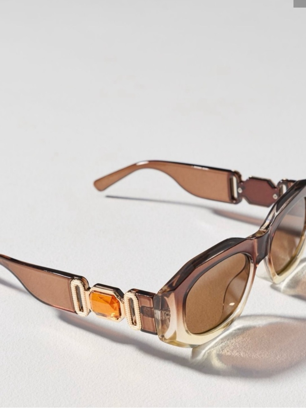 Anthropologie ⭐️NWT⭐️
I-SEA OMBRE DECO RECTANGLE SUNGLASSES